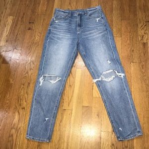 American Eagle Mom Jeans